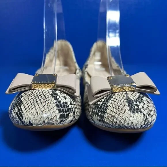 Cole Haan Womens Tali Bow Leather Ballet Flats in Natural Roccia Snake Print 6B - Picture 2 of 9